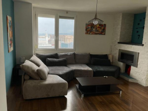 Mia's place